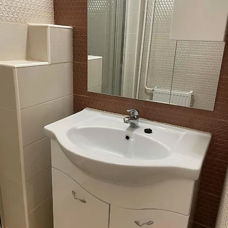 Adam Apartman Hajduszoboszlo Exterior photo